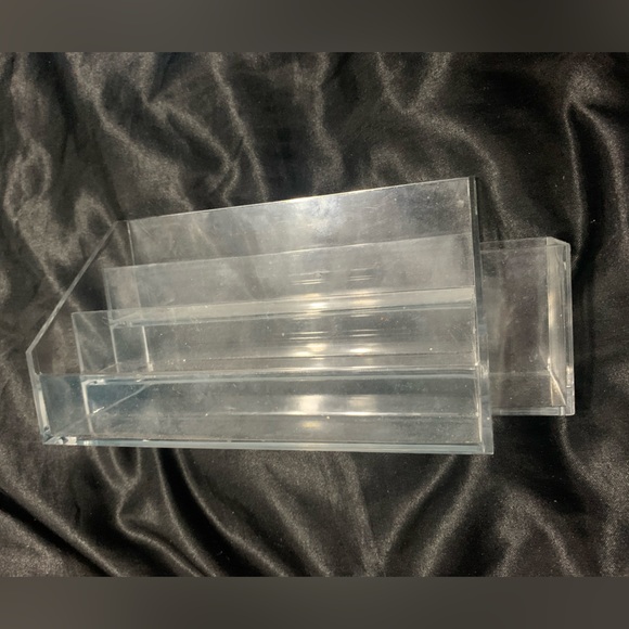 NWOT | 3 Tiered Acrylic Nail Polish Holder Stand with Side Slot for Files/Tools - Picture 3 of 5